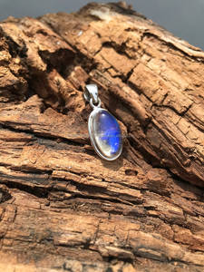 Collar con colgante de plata de ley 925, colgante delicado, collar de piedras preciosas, joyería hecha a mano, regalos de Navidad para ella - Product Image 3