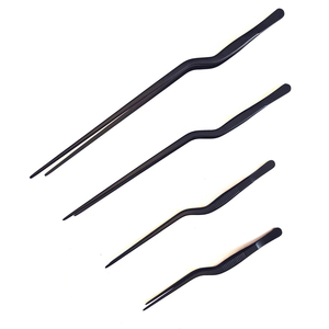 Pince de chef multi-usages Altomme Instruments, idéale pour la mise en assiette des plats, en acier inoxydable à pointe fine, résistante au lave-vaisselle - Product Image 2