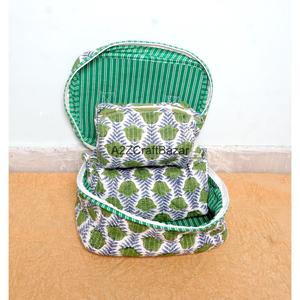 Estuche de Viaje Ecológico de Algodón Hecho a Mano, Organizador de Cosméticos, Juego de 3 Bolsas Grandes con Cierre Impermeable, Estilo Vintage Personalizable - Product Image 4