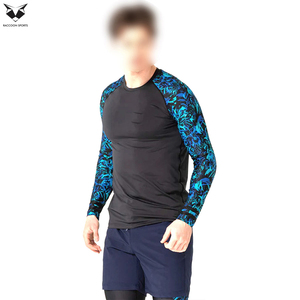 เสื้อรัดกล้ามเนื้อสำหรับฝึกซ้อม MMA แบบสั่งทำพิเศษ ดีไซน์แบบ Sublimated ชุดออกกำลังกายแบบกำหนดเอง แห้งเร็ว เสื้อรัดกล้ามเนื้อสำหรับผู้ชาย - Product Image 4