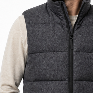 Chaleco Acolchado Clásico Gris Oscuro para Hombre, con Cuello Alto, Cierre Completo, Sin Mangas, Chaqueta de Invierno - Product Image 3