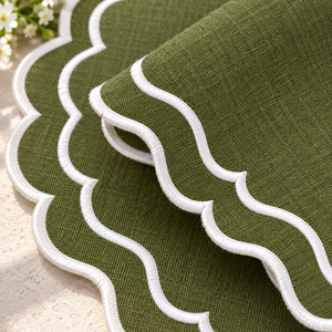 Ensemble de sets de table et serviettes en coton brodé vert olive chic, bordure festonnée, pour décorations de table rondes pour mariages et fêtes - Product Image 3