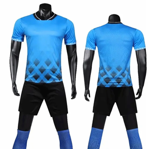 เสื้อฟุตบอลโพลีเอสเตอร์ 100% แบบกำหนดเอง ระบายอากาศได้ดี แห้งเร็ว คอวี แขนสั้น ชุดฝึกซ้อมทีมฟุตบอลแบบยูนิเซ็กซ์ ชุดทีมแบบกำหนดเอง - Product Image 2