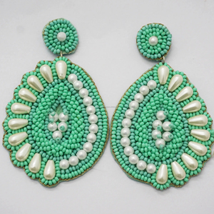 Pendientes de Gota con Cuentas y Gancho Ortodoxos de Tendencia 2024, Color Personalizado, Eventos Especiales, Bordado Hecho a Mano, Accesorio de Moda para Mujer - Product Image 1