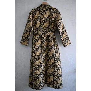 Chaqueta Kimono de Algodón Floral Hecha a Mano con Cuello en V para Mujer, Bata Larga Estilo Boho Indio, Ligera, con Cierre de Cordón - Product Image 5