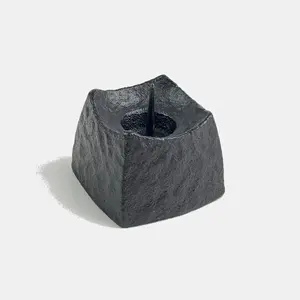 Portavelas cuadrado moderno para decoración del hogar, soporte para velas de hierro fundido duradero, portavelas decorativo pequeño de 4.45 cm de altura. - Product Image 4