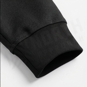 Survêtement noir pour homme avec sweat-shirt à col montant zippé, poches latérales et pantalon de jogging assorti – Design minimaliste pour l'automne - Product Image 6