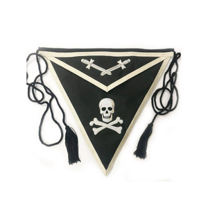 Delantal Masónico Personalizado de los Caballeros Templarios, Negro con Bordado de Huesos Cruzados Plateados, Regalia Masónica, Delantales Personalizados OEM de los Caballeros Templarios - Product Image 1