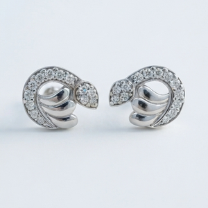 PENDIENTES DIVYORO ELEGANCE CURVE - Product Image 1