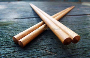 Palillos de madera grabados personalizados | Utensilios hechos a mano con logotipo para restaurantes, favores de boda, regalos y propósitos de marca - Product Image 3