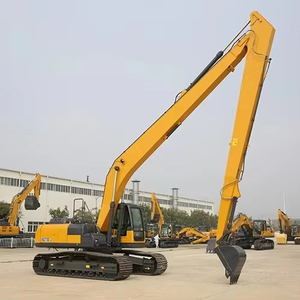 รถขุดตีนตะขาบมือสอง ทนทาน รับน้ำหนักได้ 3000 กก. พร้อมเครื่องยนต์ดีเซลแรงบิดสูง และใบมีดดันดินด้านหน้าสำหรับงานดิน - Product Image 1