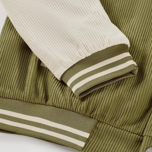Nouveautés : Veste universitaire en velours côtelé pour homme, vert olive avec lettrage blanc, coupe décontractée, vêtements d'automne, vestes pour homme - Product Image 5