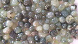 คริสตัลธรรมชาติแกะสลักหิน prehnite tumbled Feng Shui reiki พลอยขัดเงาสำหรับการทำสมาธิของขวัญจำนวนมากขายส่งคุณภาพที่ดีที่สุด - Product Image 4