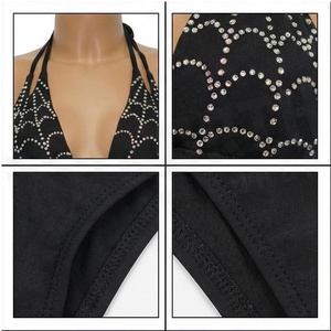 Ensemble de yoga 2 pièces imprimé papillon bleu avec finition dorée, body à col en V profond et jupe portefeuille longueur genou - Product Image 4