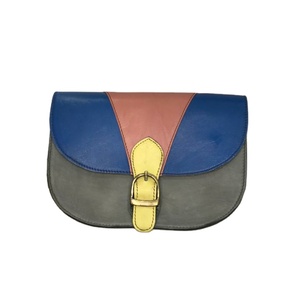 Bolso de mano de cuero de estilo occidental bohemio cinturón de flecos suaves marrones con cadenas decoración de perlas mano de doble ASA bohemio multicolor - Product Image 1