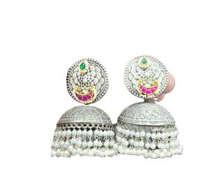 Boucles d'oreilles Jhumka en argent allemand de style traditionnel pour femmes, plaquées argent, prix abordable, provenant d'un exportateur indien - Product Image 5