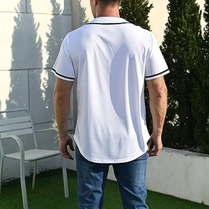 Maillot de baseball classique, tissu doux et respirant, coupe décontractée, manches courtes, fermeture boutonnée intégrale, idéal pour les entraînements et les jeux en plein air. - Product Image 2
