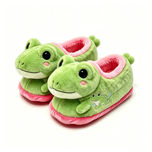 Pantoufles en peluche personnalisées pour Noël, jolies pantoufles d'intérieur pour adolescents, pantoufles en peluche grenouille, pantoufles en peluche pour l'hiver - Product Image 4
