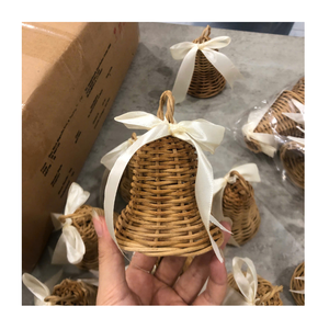 Clochettes de Noël en rotin faites à la main, ornements de fête tissés naturellement, décoration rustique pour la maison, fournisseur en gros - Product Image 1