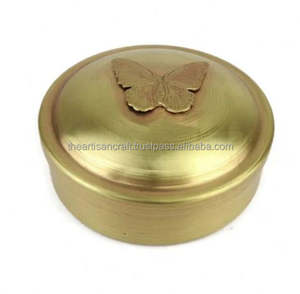 Caja de Joyería de Latón con Diseño de Mariposa, Hecha a Mano, Decorativa, por ARTISAN CRAFT, Diseño Moderno y Ecológico - Product Image 1