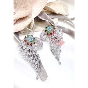 Pendientes de Lujo de Alta Calidad, Plateados, Modernos, de Latón Brillante, con un Toque Distintivo, para Mujer, Ideales para Fiestas y Eventos Nocturnos - Product Image 1