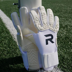 Gants de gardien de but professionnels personnalisés de haute qualité, très demandés, en caoutchouc pour l'extérieur, Blue Eagle Sports, fermeture auto-agrippante. - Product Image 5