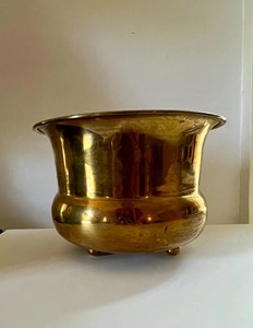 Durable Eco-Friendly Gold Metal Hammered Modern Customized Flower <b>Pot</b> Planter Vase Plant <b>Stand</b> ILAHI's ICOMP-13312 1kg Indoor - Product Image 1
