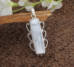 Wholesale Natural White Selenite Pendant <b>Necklace</b> Raw Satin Spar Stone Jewelry Energy Recharging Gemstone <b>for</b> Women <b>Men</b> - Product Image 3