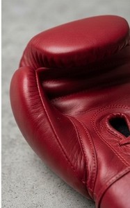 Guantes de Boxeo KLTW INT'L KL-TG-001 de Cuero Vacuno con Dedos Completos y Cordones, para MMA, Muay Thai, Kickboxing, Transpirables, Duraderos, para Todas las Estaciones - Product Image 4