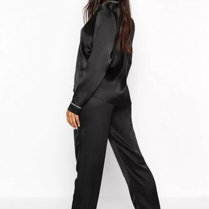 OEM New Arrival Breathable Comfortable Silk/Satin Sleepwear Set Women Classic Style Thermal Plain Dyed Sustainable Elegant - Product Image 4