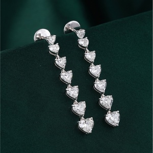Boucles d'oreilles pendantes en diamant naturel cultivé en laboratoire, taille cœur, 5,36 carats, plaqué or blanc 14K, VVS1, certifiées IGI, pour mariage - Product Image 4