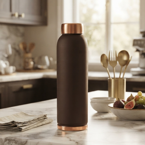 Botella de Agua Moderna y Ecológica de 1 Litro con Tapa de Cobre Puro 100% de Calidad de Exportación con Acabado Marrón Mate, Procedente de la India - Product Image 1