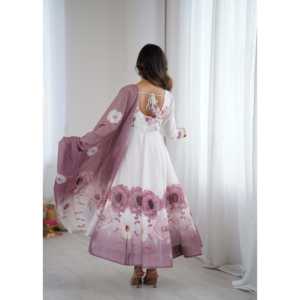 Hermoso Traje Anarkali con Parte Inferior y Dupatta, Talla XS, para Fiestas - Product Image 1