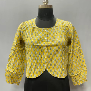 Haut en coton imprimé à la main pour femmes |   Vêtements d'été décontractés, coupe confortable, hauts de mode pour tous les jours - Product Image 1