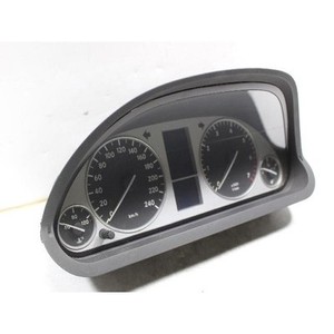 ชุดหน้าปัดเรือนไมล์มือสอง รุ่น B-class รหัส A1695409148 - Product Image 2