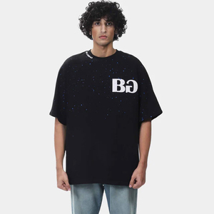 เสื้อยืดคอกลมแขนสั้นสีดำขนาดใหญ่พิเศษสำหรับผู้ชาย พิมพ์ลายตัวอักษรด้านหน้า เสื้อผ้าฝ้ายเจอร์ซีย์ลำลอง - Product Image 1