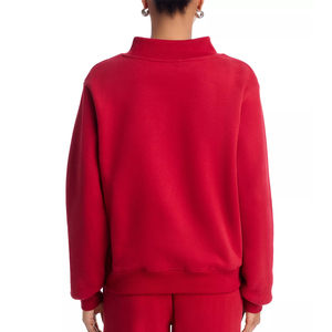 Sudadera con cuello alto personalizada para mujer, estilo vintage con estampado gráfico en relieve y texto arqueado, ideal para el espíritu universitario. - Product Image 4