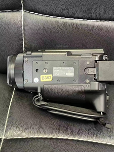 Videocámara de Alto Rendimiento 4K CMOS 14MP con Zoom Óptico de 10x-20x, Sony FDR AX700 Usada - Product Image 3