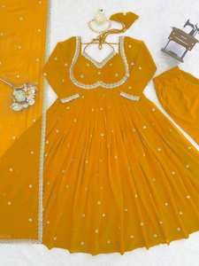 Aporta un toque de encanto sin esfuerzo con nuestro exclusivo conjunto de salwar kameez moderno de 3 piezas, largo hasta el suelo, listo para fiestas, cosido con elegancia. - Product Image 4