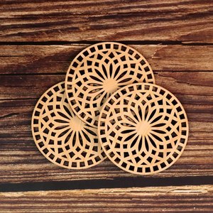 Nuevo Diseño, Posavasos Moderno y Duradero de Resina Epoxi y Madera de Acacia, Hecho a Mano y Personalizable para Uso en el Hogar y Restaurantes - Product Image 2