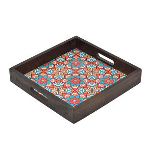 Plateau de service en bois artisanal avec motif mandala orné, fournisseur de plateaux décoratifs carrés en gros pour les commandes en gros - Product Image 1