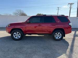 4-Runner S-R-5 Premium 4WD Usado del 2020 - Product Image 2