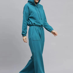 Ensemble de survêtement deux pièces sur mesure OEM pour femme, couleur turquoise, comprenant un sweat-shirt et un pantalon de jogging évasé - Product Image 6