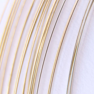Alambre de Plata Francés de Alta Calidad de Proveedores Pakistaníes |   Canutillo de Plata Española Mate Personalizado con Dabka Dorado de Baja Contracción - Product Image 3
