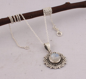Colgante Vintage de Plata de Ley 925 con Piedra Lunar Arcoíris, Colgante de Piedra Lunar de Fuego Azul Natural Hecho a Mano, Venta al por Mayor, Estilo Antiguo - Product Image 1