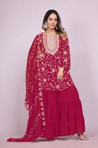 Ensemble Salwar Trois Pièces pour Femme : Kameez Court en Georgette Brodé, Sharara Fluide et Foulard à Broderie Dense - Product Image 4