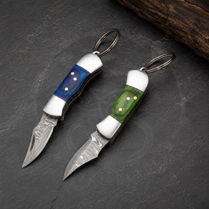 Mini Navaja Plegable con Mango de Latón y Hoja de Acero de Damasco, Pequeña Navaja Utilitaria Plegable para Llavero, Navaja de Regalo - Product Image 1