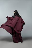 Ensemble Abaya Nida bordeaux modeste grande taille en polyester respirant et antistatique, fait main, coupe ample, longueur au sol, avec détails froncés