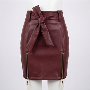 Mini-jupe en cuir PU taille haute pour femme, style crayon uni avec nœud à l'avant et fermeture éclair latérale - Product Image 1