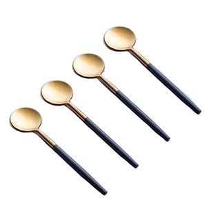MEJOR VENDIDO Color negro Handel Calidad antigua Más vendidos Servidor de ensalada metálico Set Espátulas Cucharas Hecho EN LA India - Product Image 1